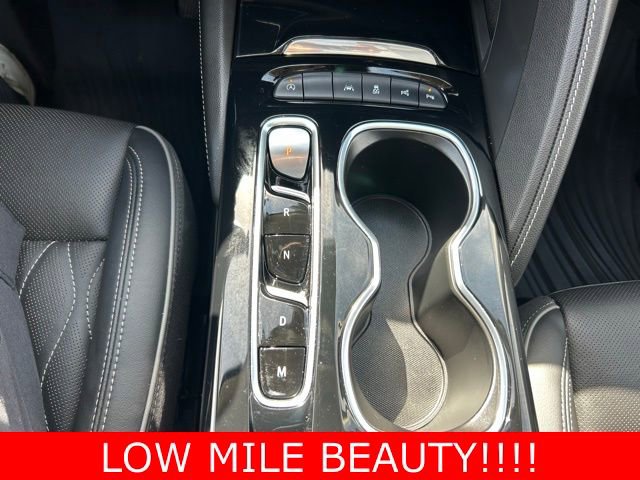 Used 2023 Buick Envision Avenir image 26