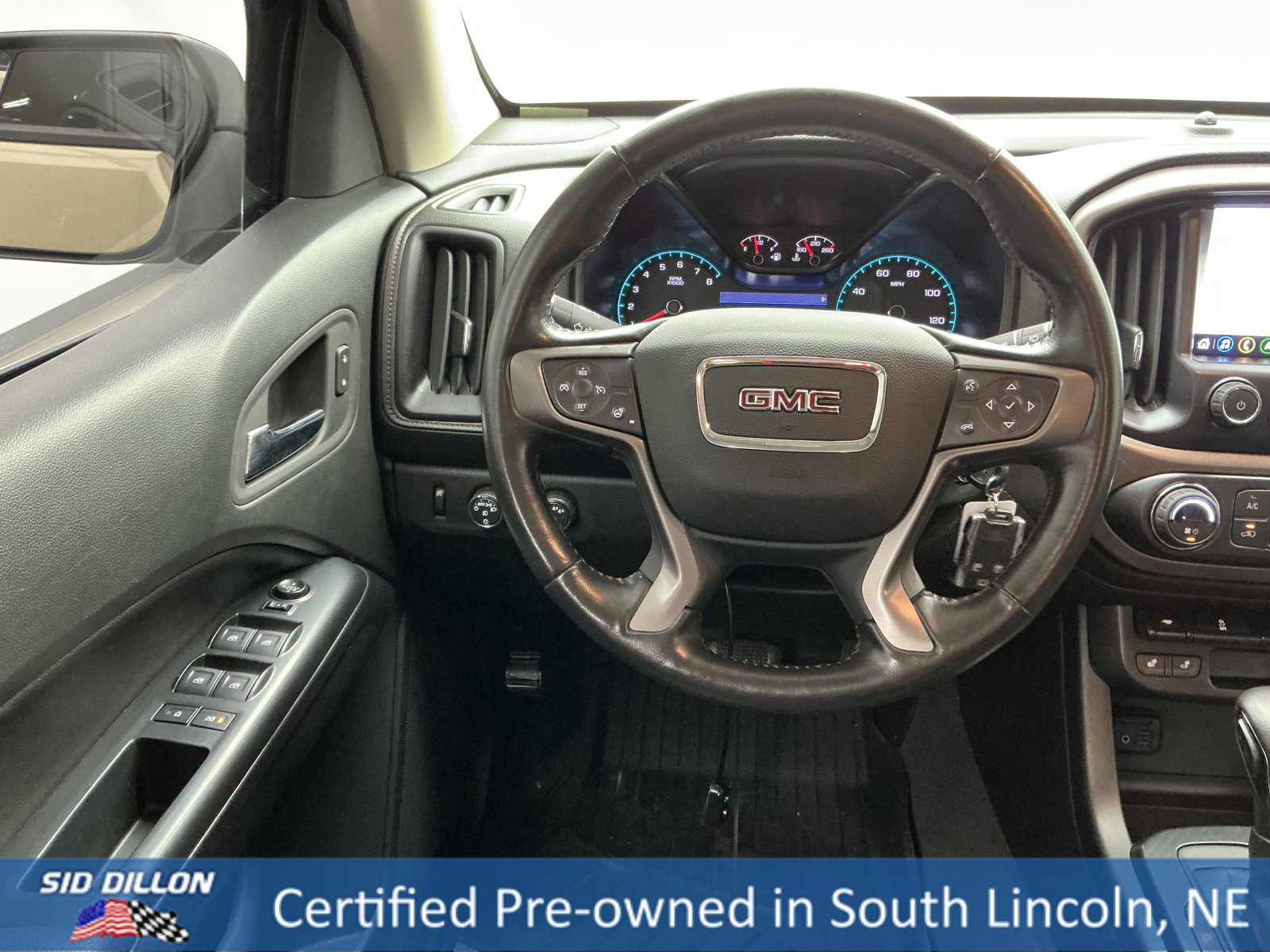 Used 2022 GMC Canyon AT4 image 18