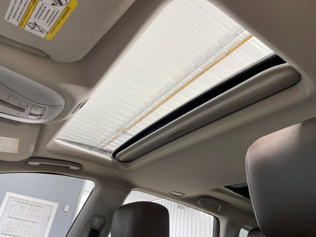 Used 2015 INFINITI QX60 AWD w/ Deluxe Touring Package image 42