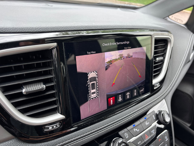 New 2027 Chrysler Pacifica Limited AWD/4WD image 25