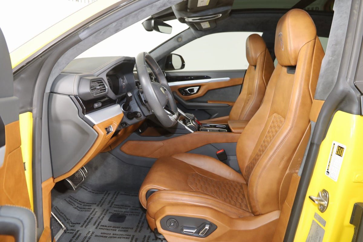 Used 2019 Lamborghini Urus image 13