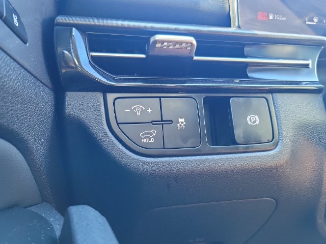 Certified 2026 Kia Sportage SX FWD image 30
