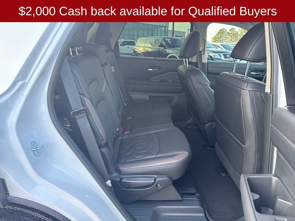 New 2026 Nissan Pathfinder Platinum image 40