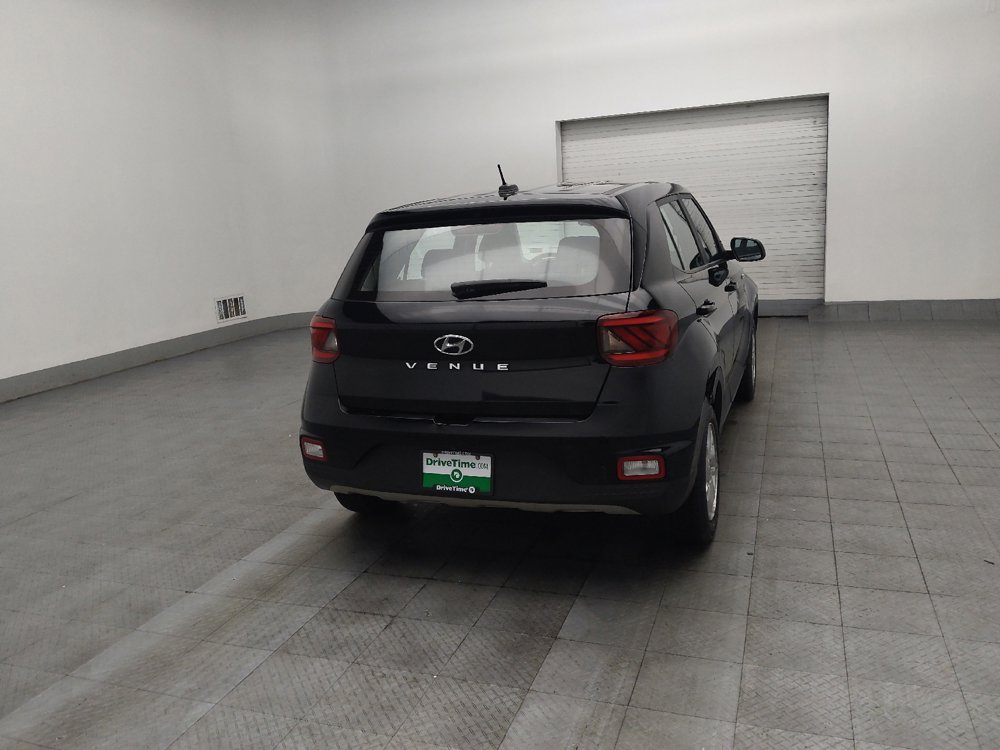 Used 2024 Hyundai Venue SE image 9