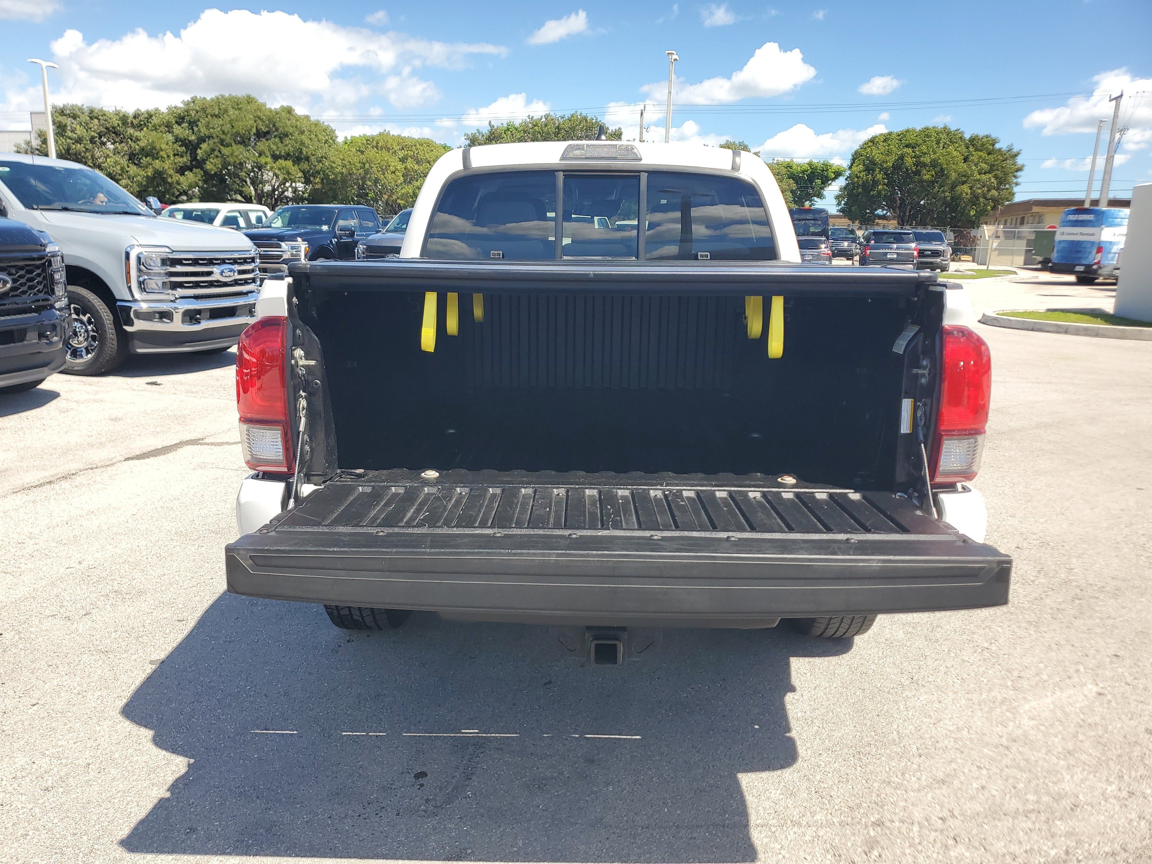 Used 2020 Toyota Tacoma SR image 28