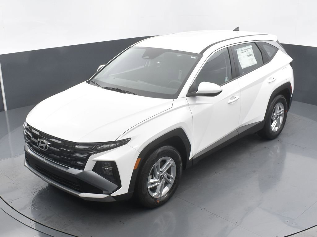 Used 2025 Hyundai Tucson SE image 19