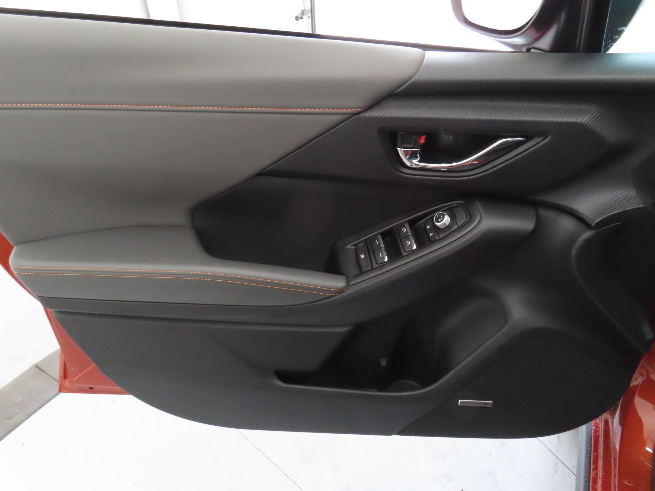 Used 2025 Subaru Crosstrek 2.5i Limited w/ Crosstrek Mirror Package AWD/4WD image 10
