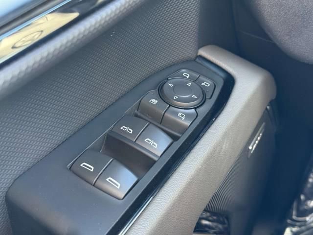 Used 2023 Chevrolet Silverado 1500 ZR2 w/ Technology Package image 18