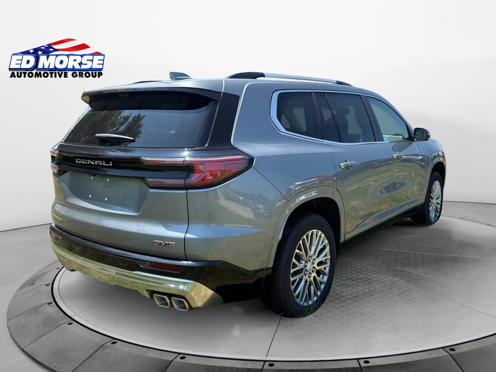 New 2026 GMC Acadia Denali w/ Super Cruise Package FWD image 5