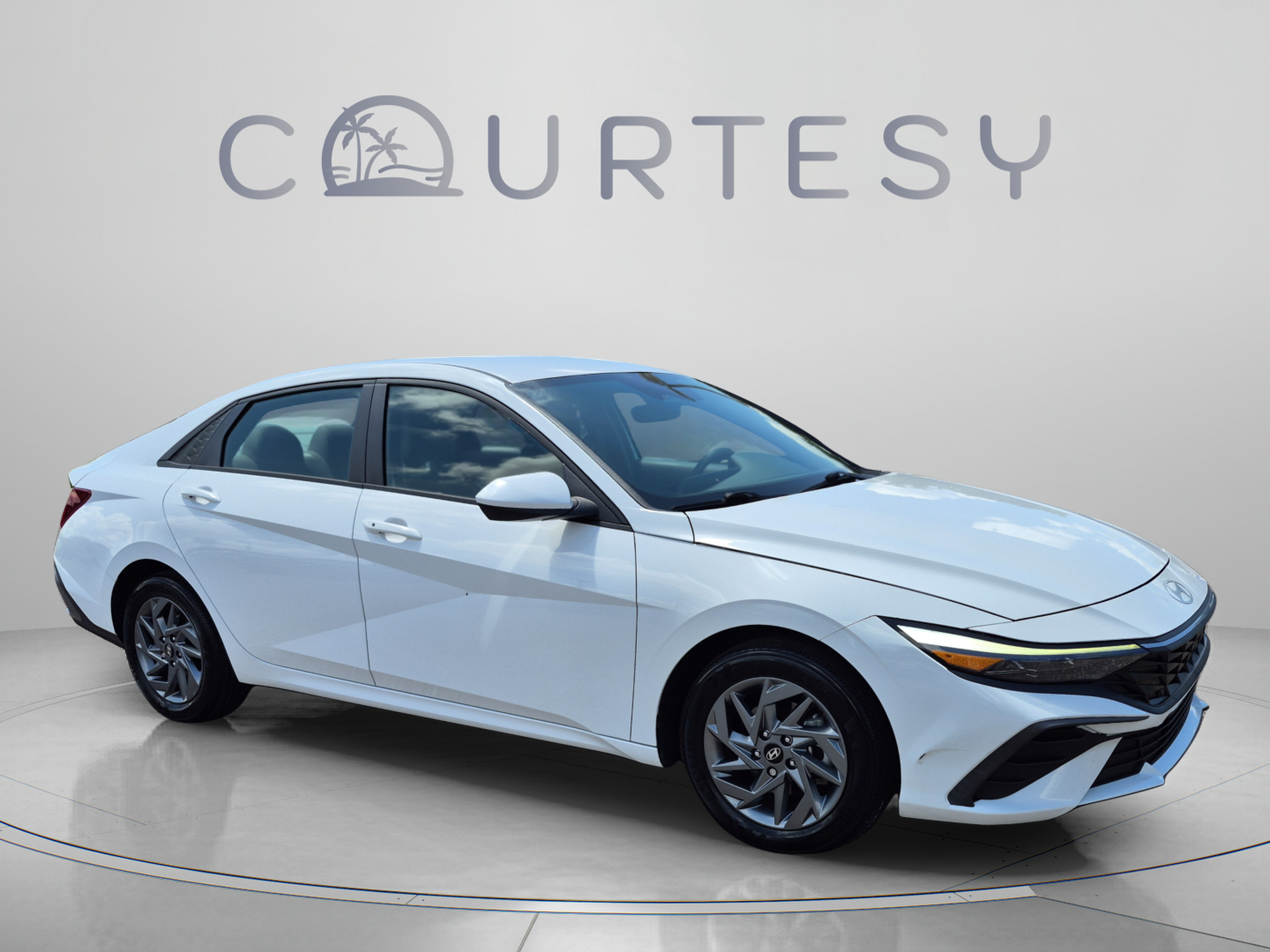 Certified 2024 Hyundai Elantra Blue FWD image 7