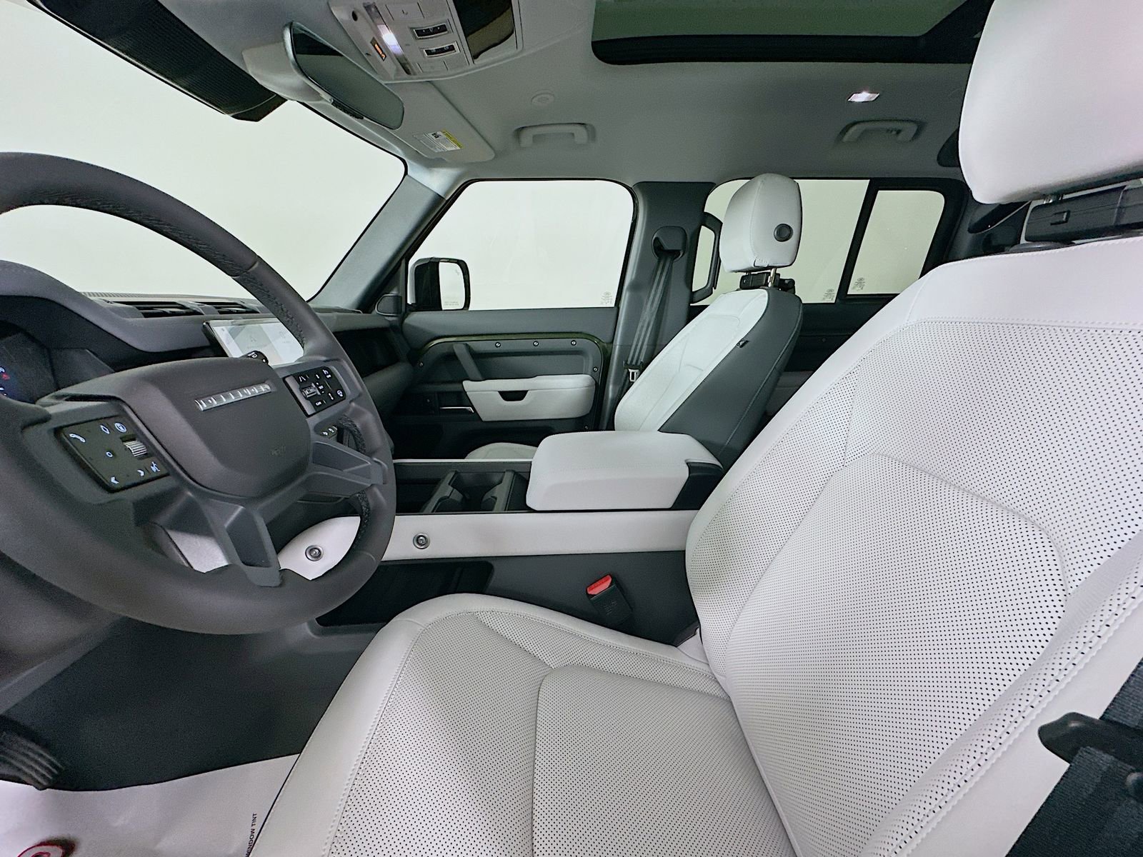 New 2026 Land Rover Defender 110 S AWD/4WD image 32