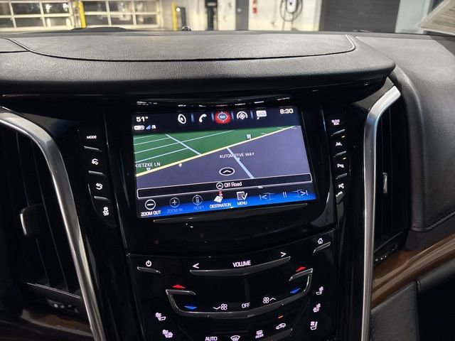 Used 2019 Cadillac Escalade Premium Luxury image 24