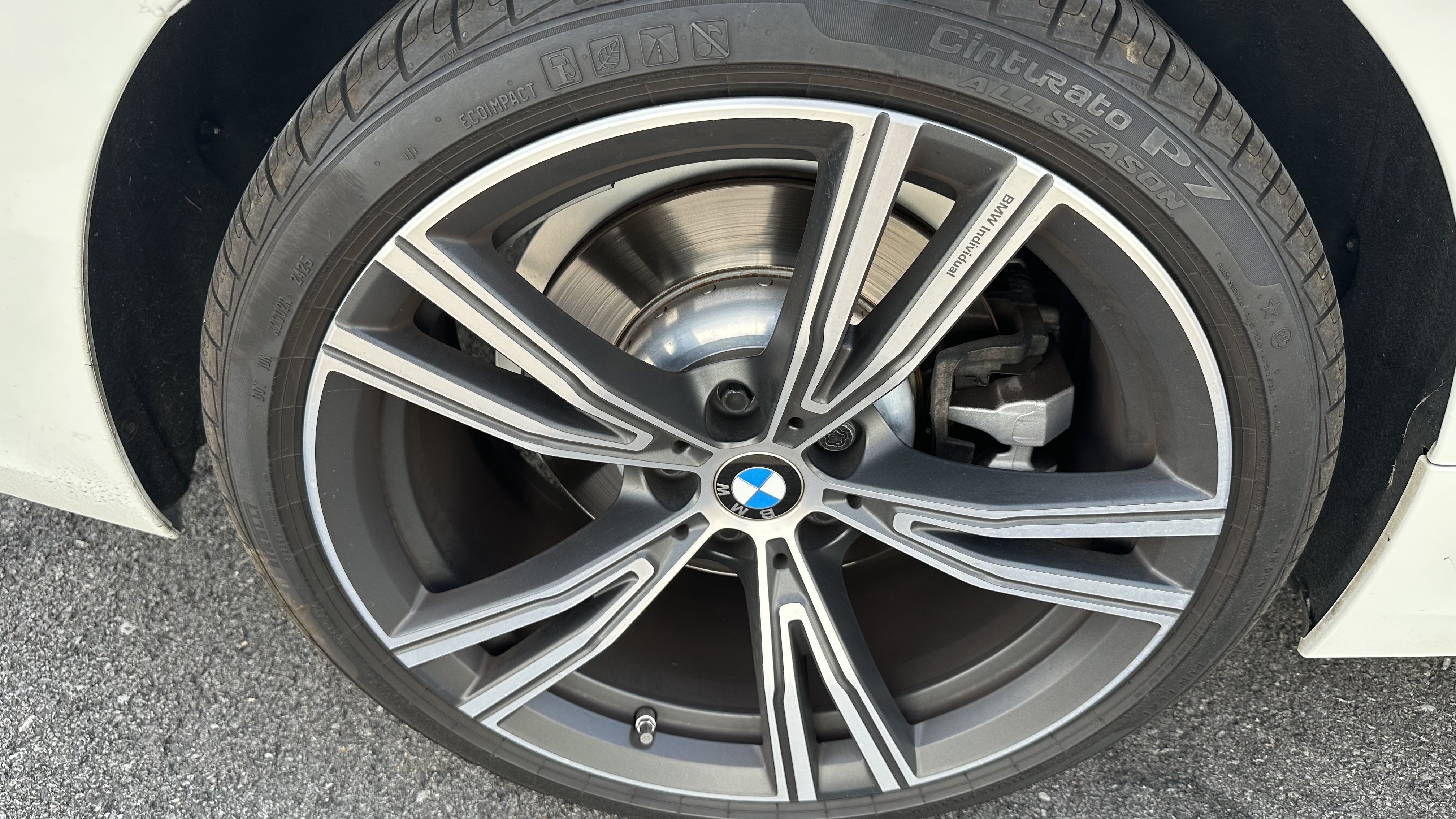 Used 2022 BMW 330i xDrive Sedan w/ Driving Assistance Package AWD/4WD image 14