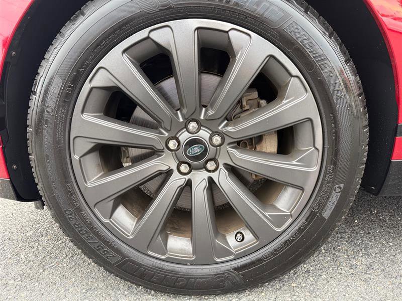 Used 2018 Land Rover Range Rover Velar R-Dynamic SE image 12
