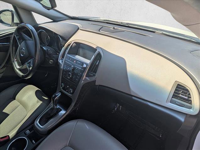 Used 2014 Buick Verano FWD image 17