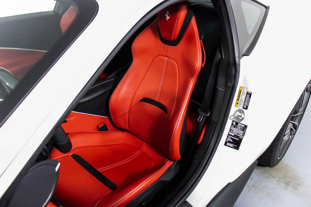 Certified 2022 Ferrari Roma image 40