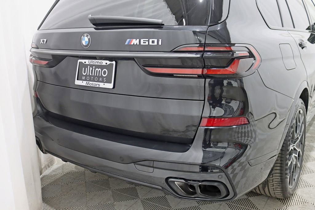 Used 2024 BMW X7 M60i w/ Executive Package image 12
