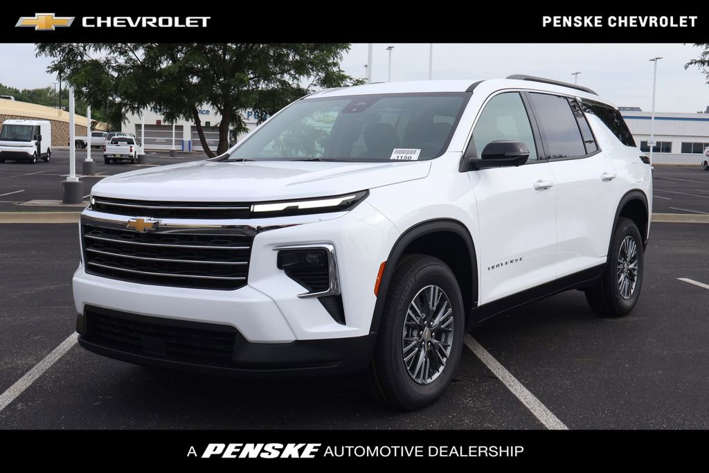 New 2026 Chevrolet Traverse LT w/ Driver Confidence Package image 1