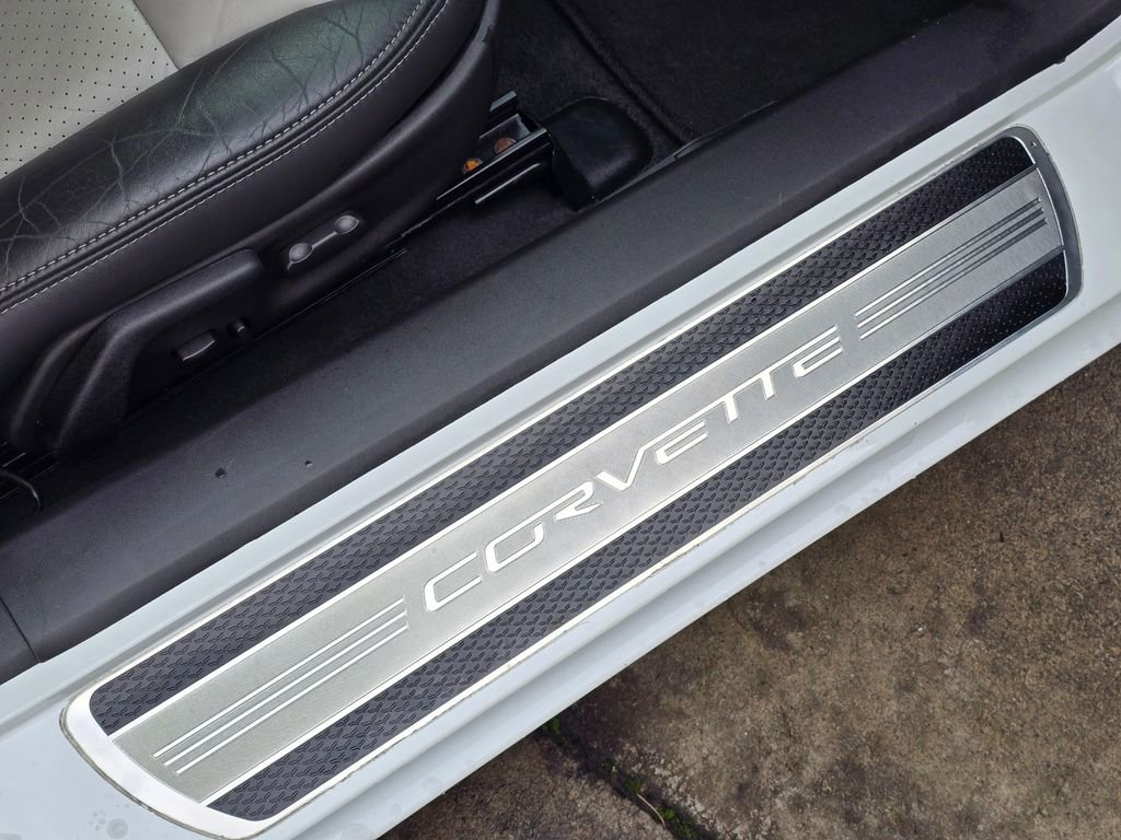 Used 2011 Chevrolet Corvette Grand Sport w/ Preferred Equipment Group image 15