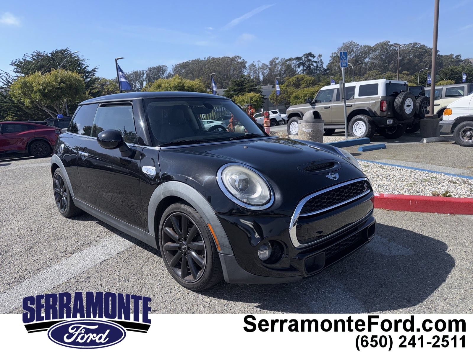 Used 2017 MINI Cooper S FWD image 1
