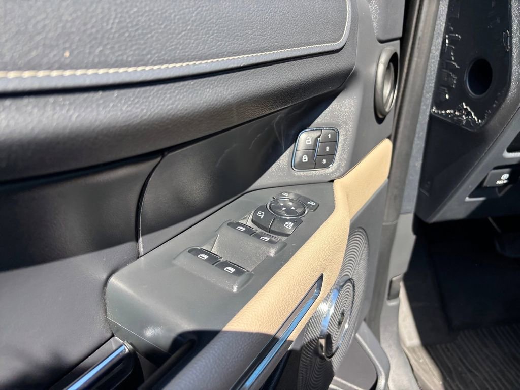 Used 2024 Ford Expedition Limited AWD/4WD image 26