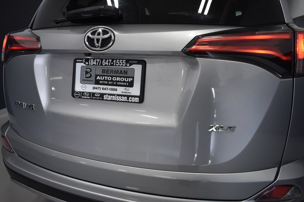 Used 2018 Toyota RAV4 XLE w/ Plus Extra Value Package FWD image 13