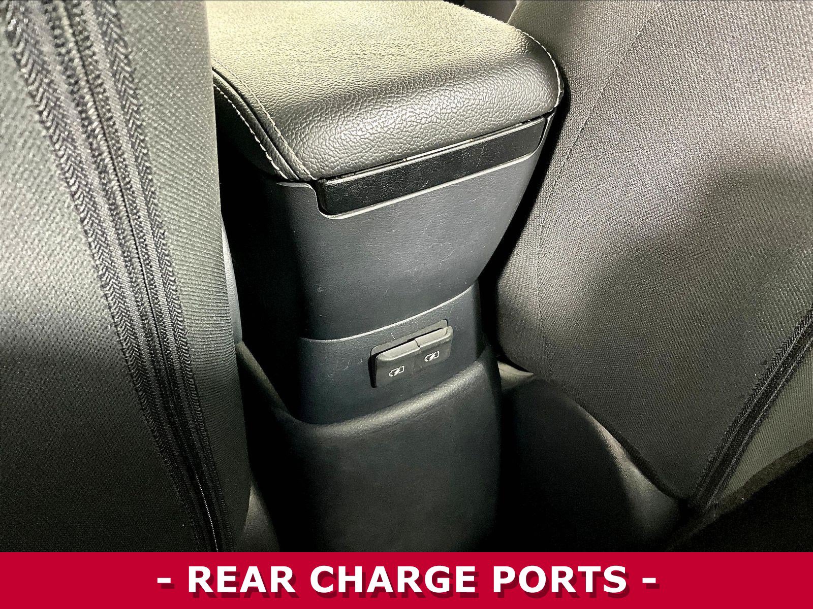 Used 2020 Nissan Versa SR w/ Convenience Package FWD image 10