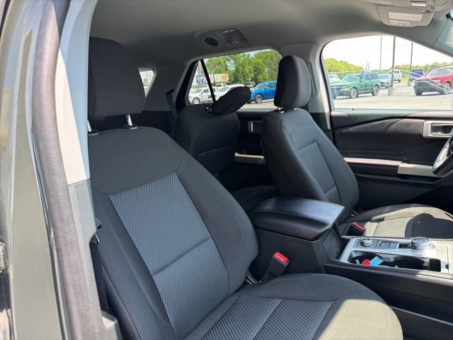 Certified 2024 Ford Explorer XLT w/ Class IV Trailer Tow Package AWD/4WD image 24