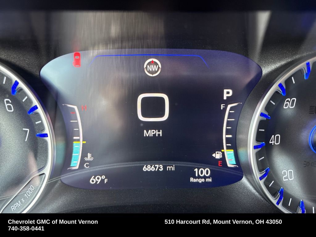 Used 2023 Chrysler Pacifica Touring-L FWD image 33