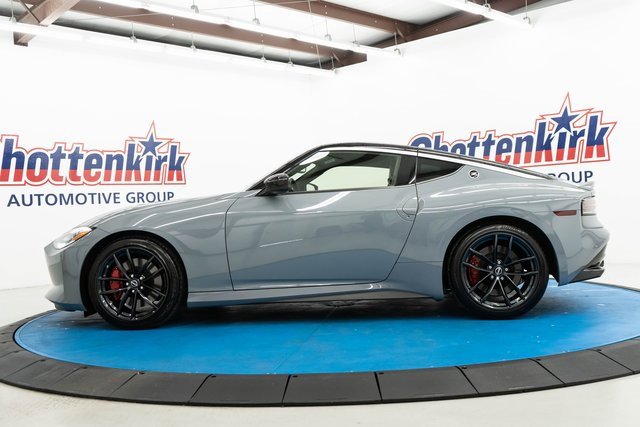 Used 2024 Nissan Z Performance w/ Floor Mat Package image 5