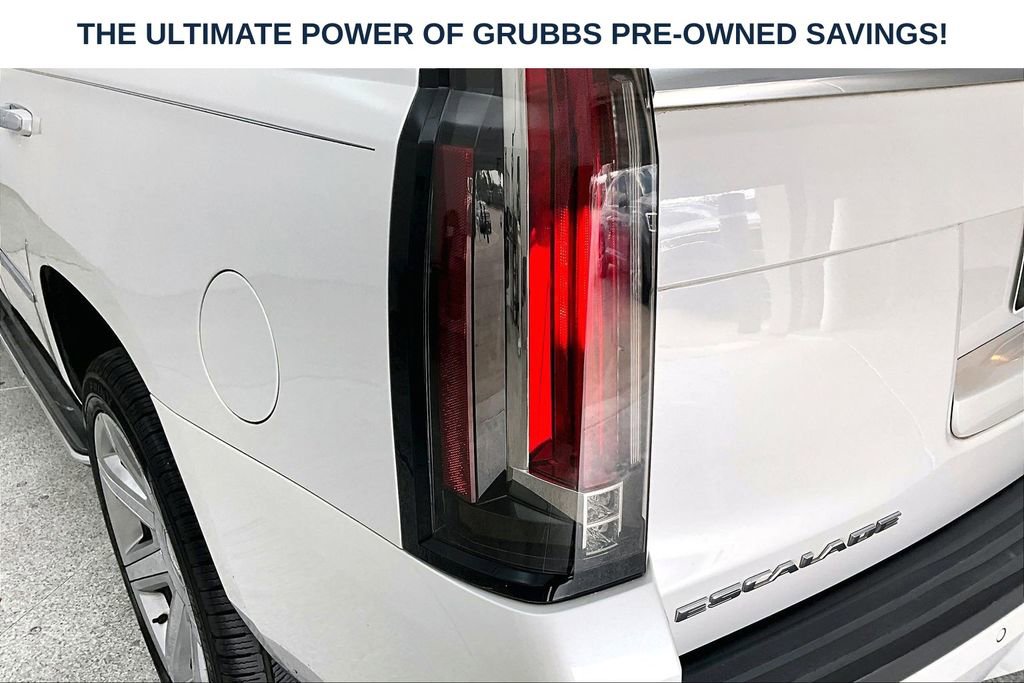 Used 2018 Cadillac Escalade Luxury AWD/4WD image 41