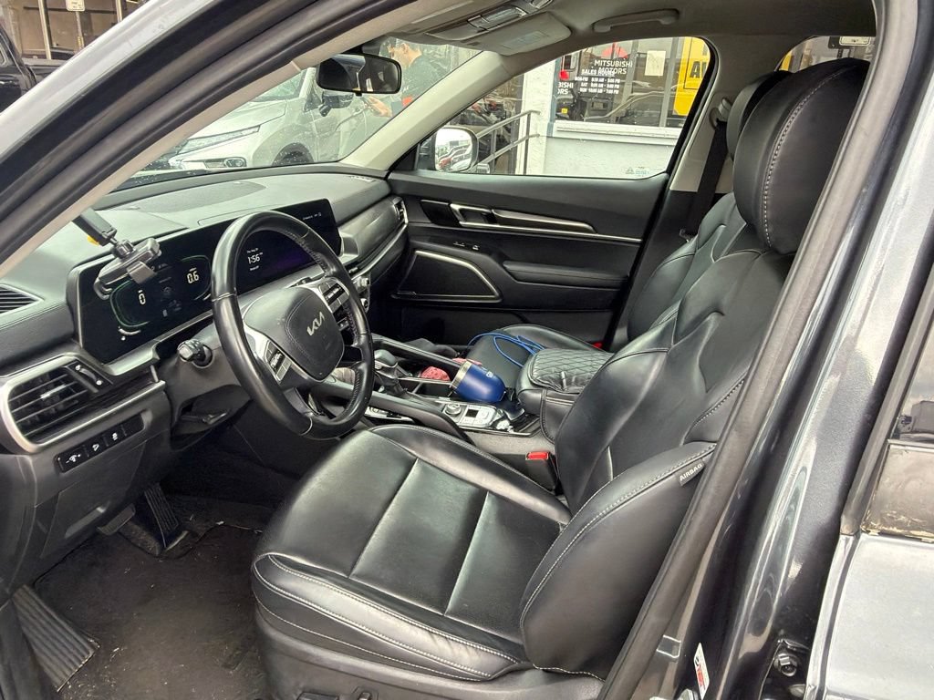 Used 2024 Kia Telluride S FWD image 9