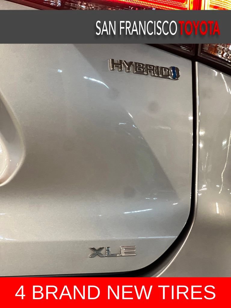 Used 2022 Toyota Highlander XLE AWD/4WD image 10