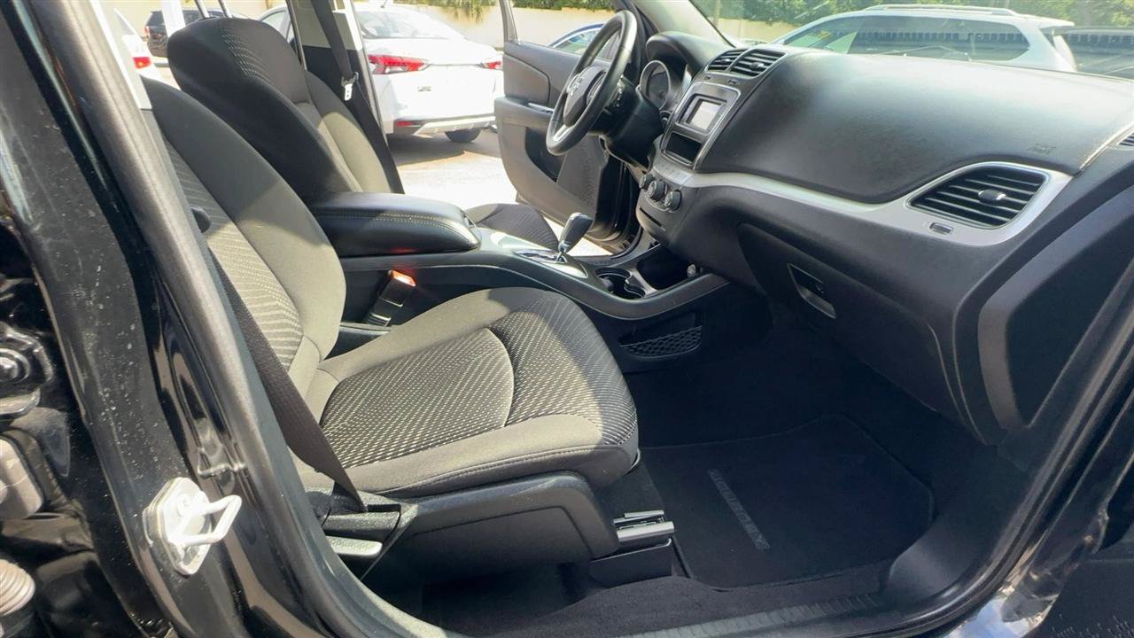 Used 2015 Dodge Journey SXT w/ Flexible Seating Group FWD image 41