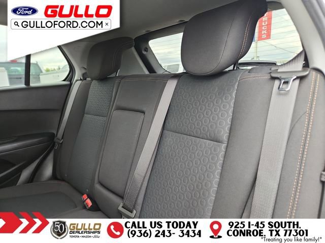 Used 2022 Chevrolet Trax LS w/ Tint and Cruise Package FWD image 13