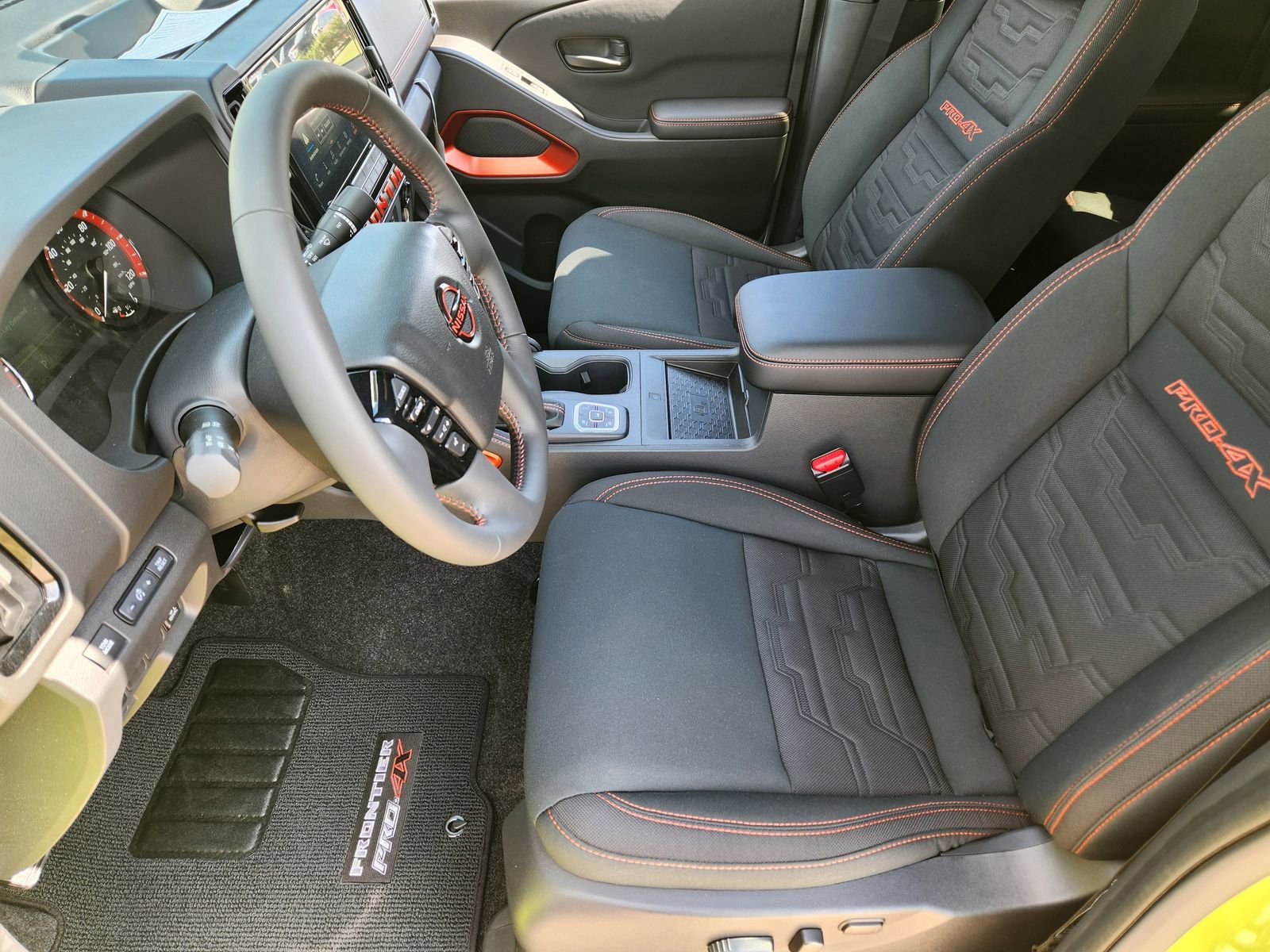 New 2026 Nissan Frontier PRO-4X w/ Pro-4x Convenience Package image 12