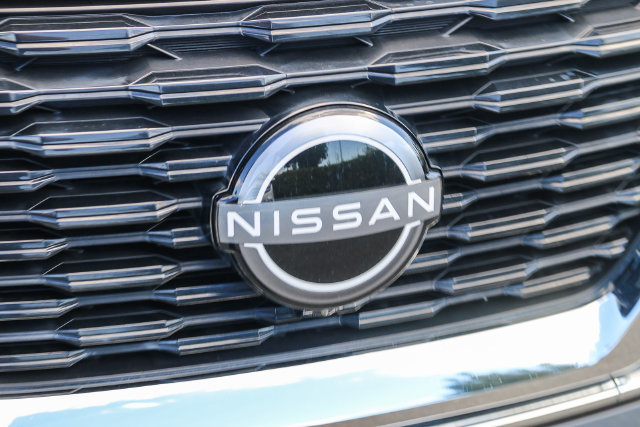 Used 2023 Nissan Rogue Platinum w/ Platinum Premium Package FWD image 7