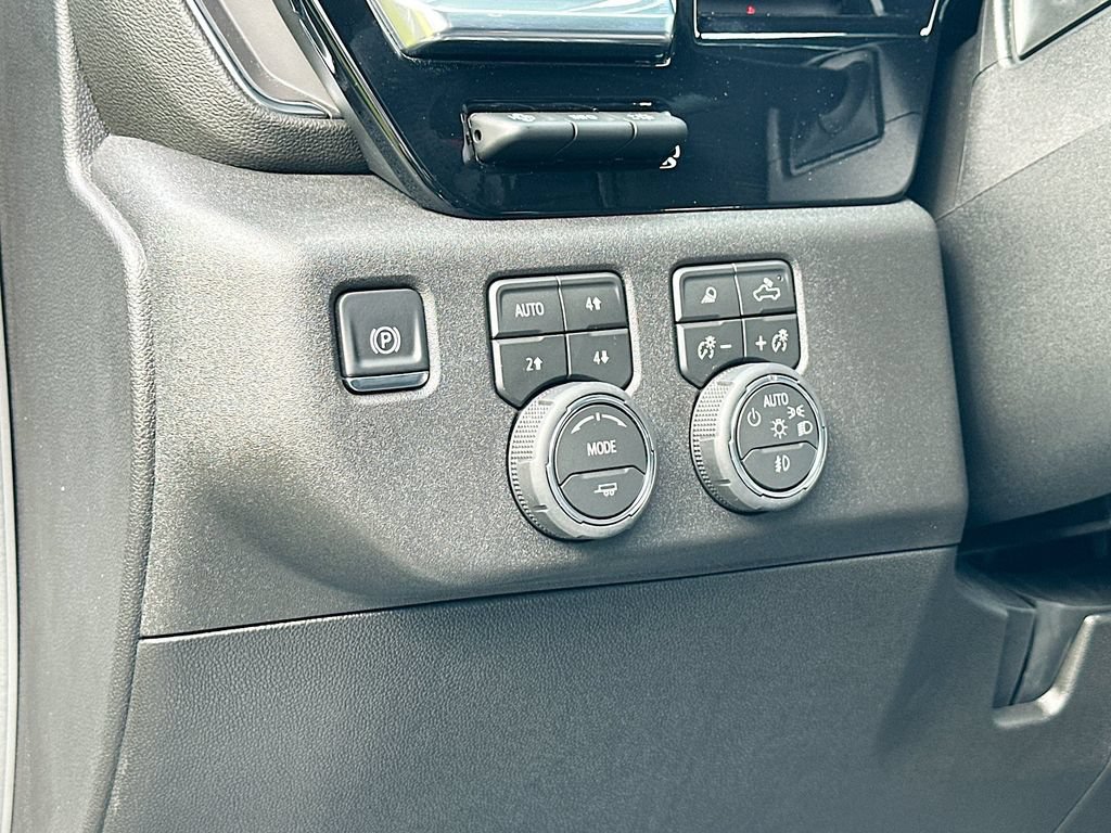 New 2026 Chevrolet Silverado 2500 LTZ w/ LTZ Plus Package AWD/4WD image 10