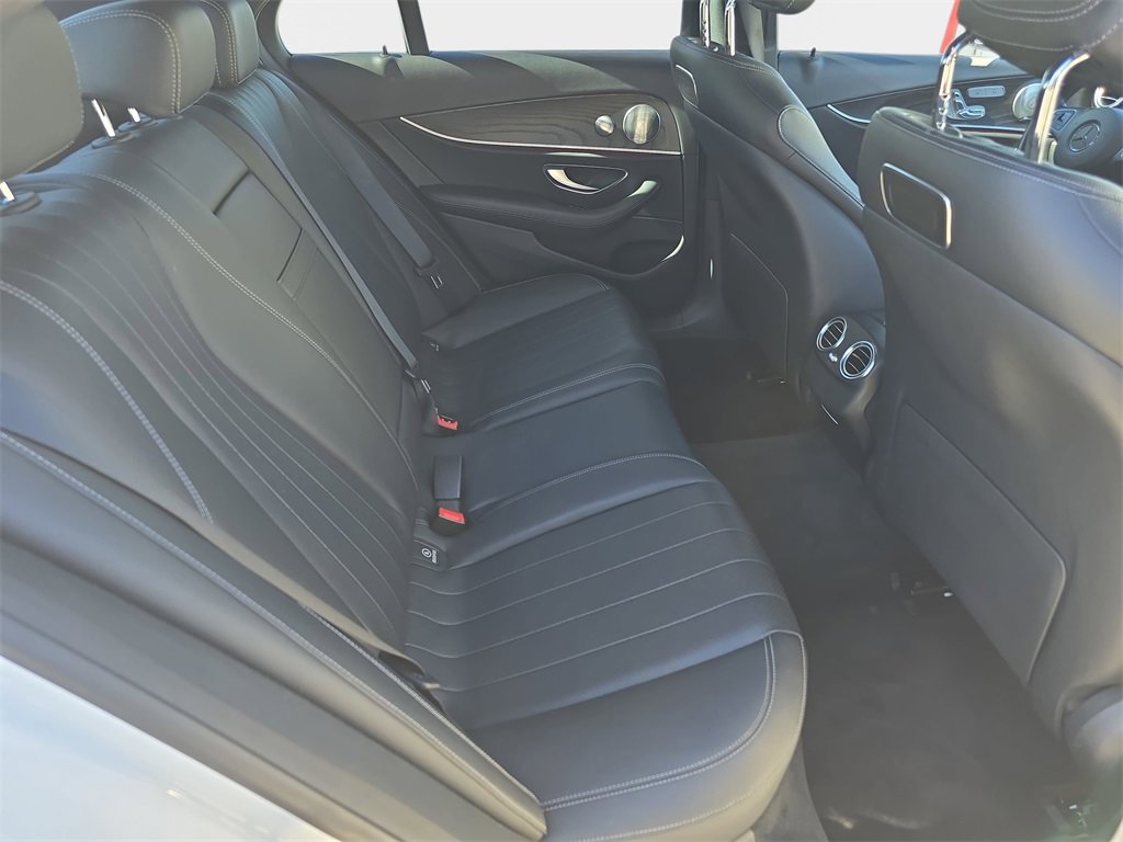 Used 2018 Mercedes-Benz E 300 image 13