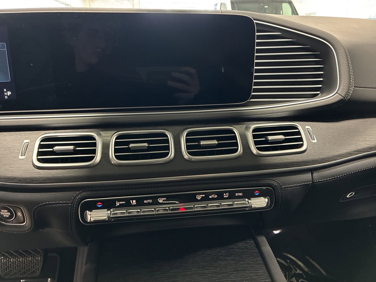 New 2026 Mercedes-Benz GLE 450 4MATIC Coupe image 9