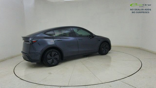 Used 2026 Tesla Model Y 2WD image 68