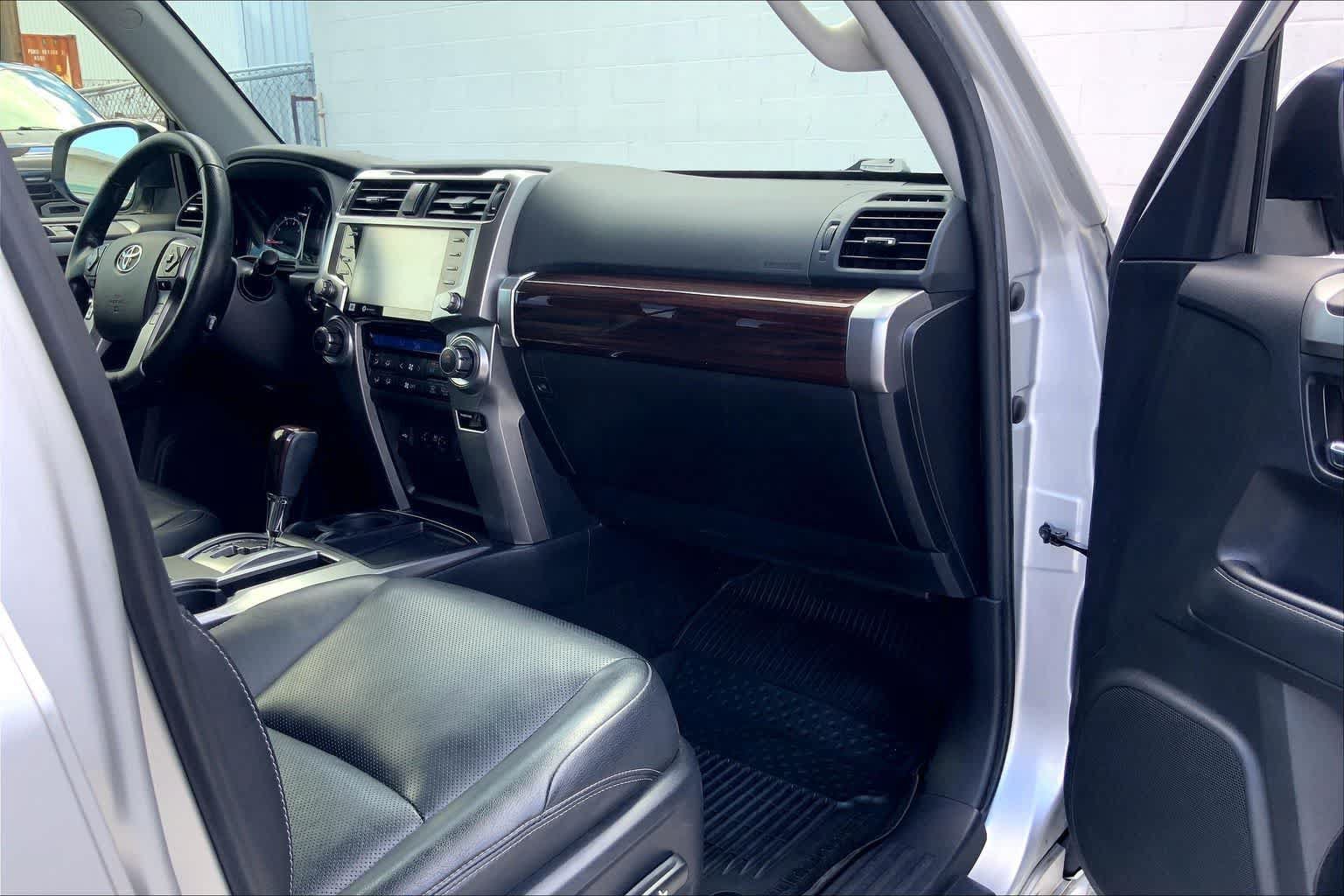 Used 2023 Toyota 4Runner Limited RWD image 23