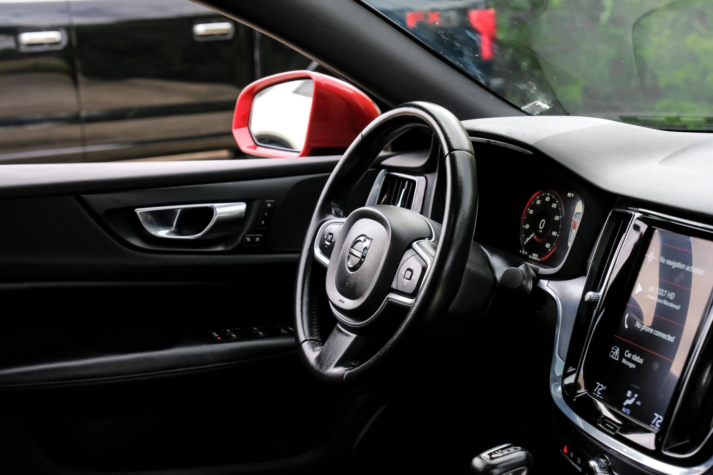 Used 2020 Volvo S60 T5 Momentum FWD image 16