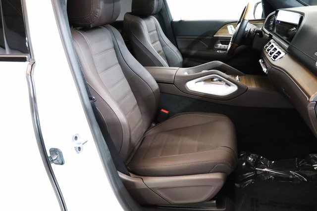 Used 2022 Mercedes-Benz GLS 580 4MATIC image 25