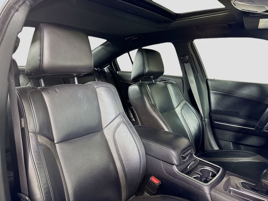 Used 2021 Dodge Charger SXT w/ Leather Interior Group RWD image 28