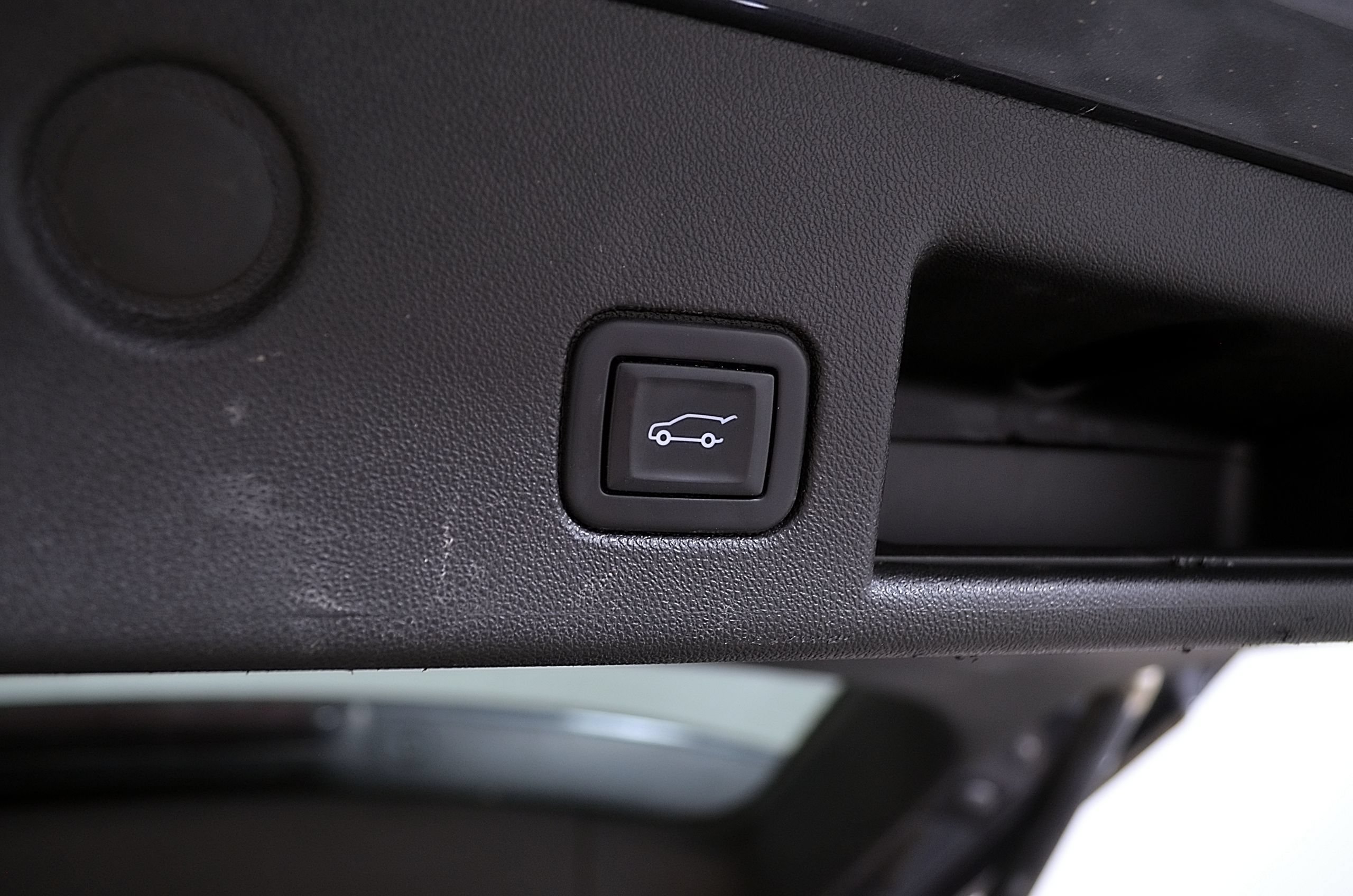 Used 2022 Chevrolet Equinox RS w/ Infotainment Package FWD image 11