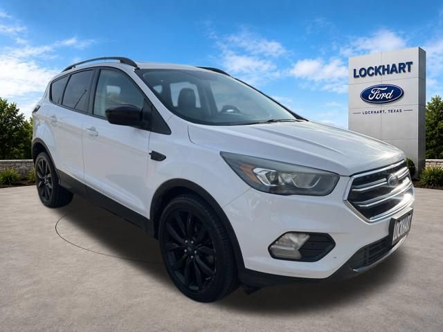 Used 2017 Ford Escape SE w/ SE Sport Appearance Package