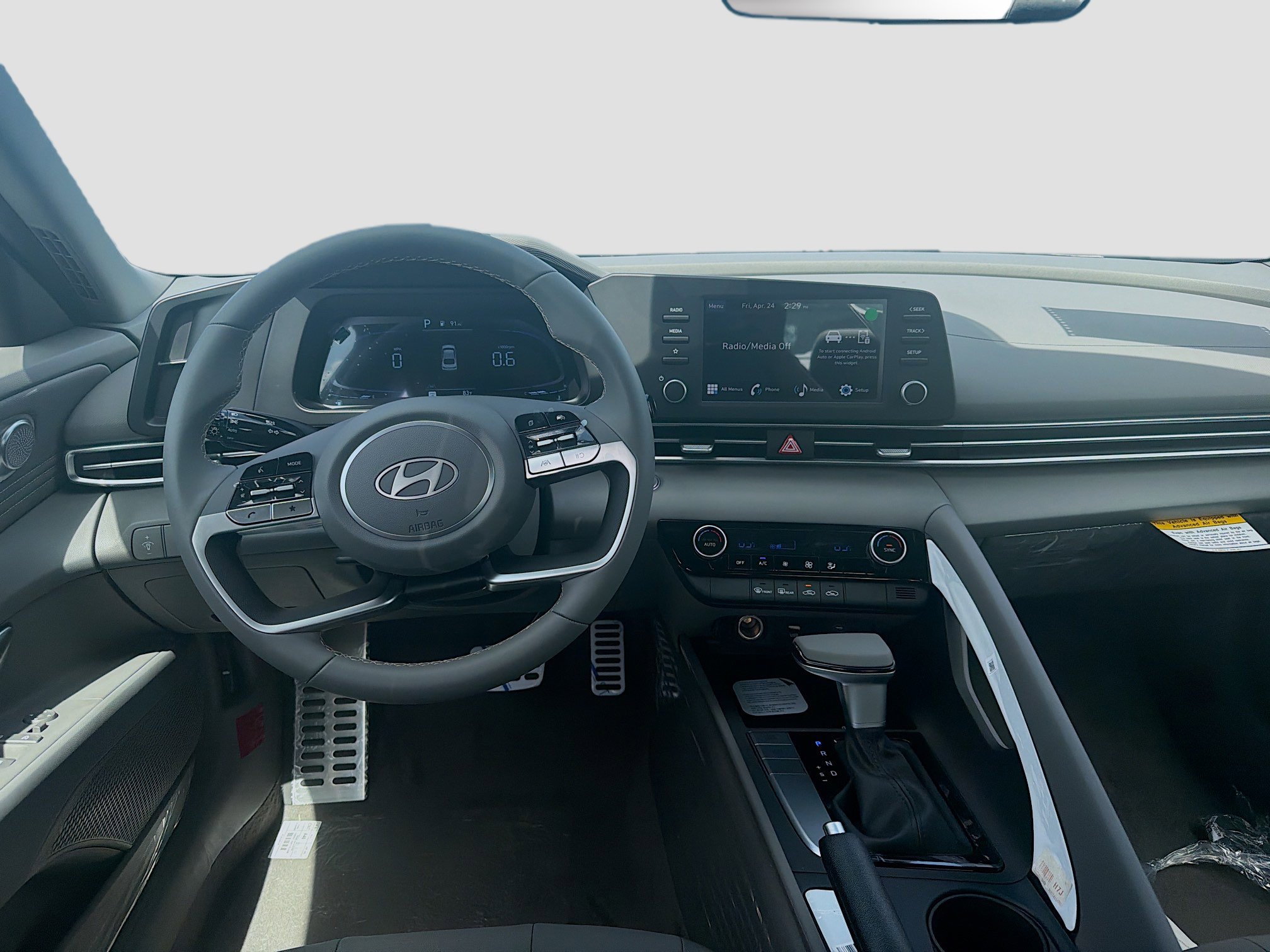 New 2026 Hyundai Elantra Sport FWD image 15