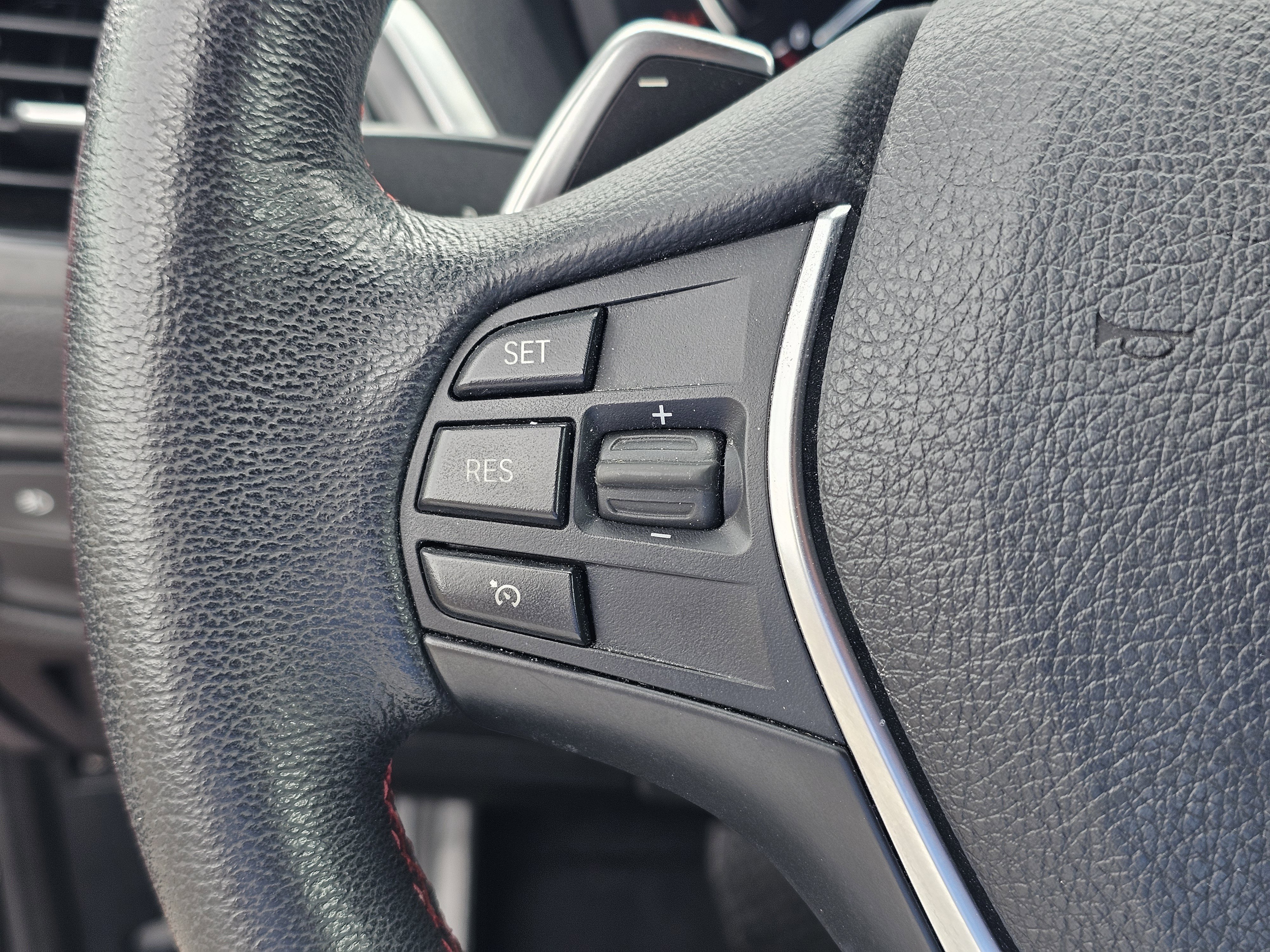 Used 2018 BMW 230i xDrive Convertible AWD/4WD image 19