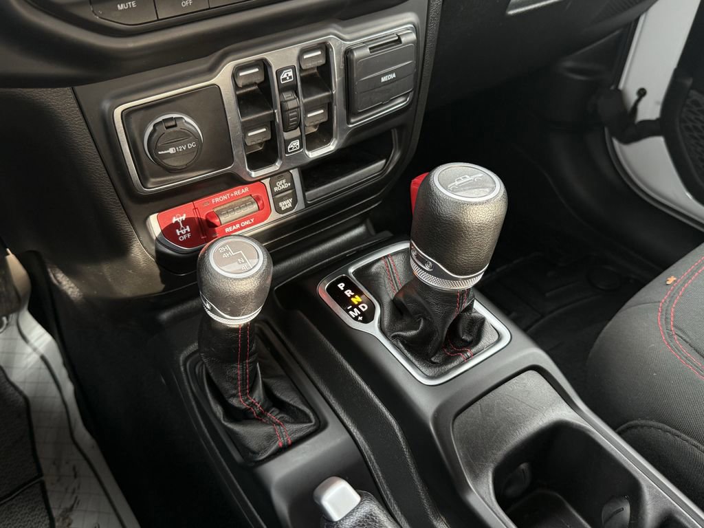 Used 2022 Jeep Gladiator Rubicon w/ Cold Weather Group image 20